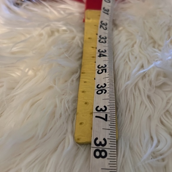 Club Monaco Woman’s Belt. Size 6/M Red and Yellow - Picture 5 of 6